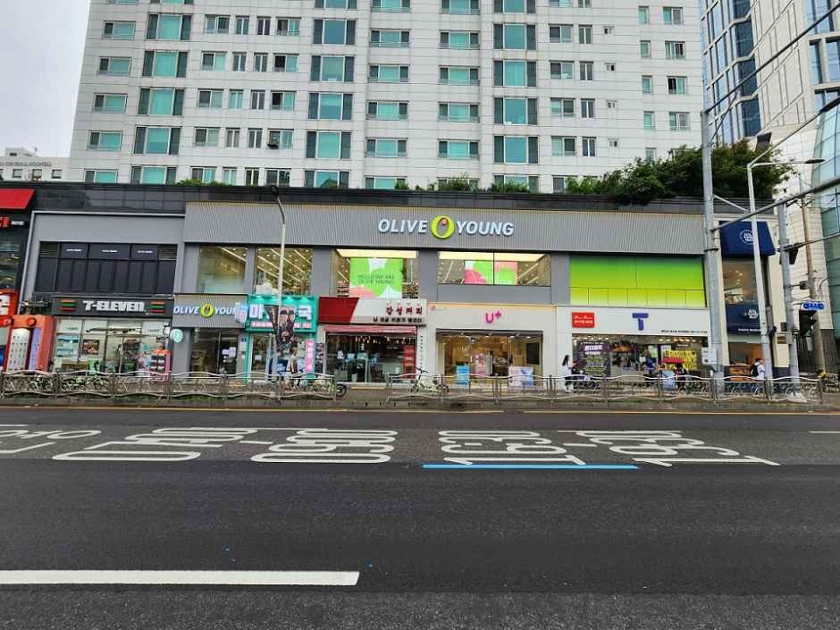 Olive Young – Cheju Halla General Hospital Branch [Tax Refund Shop](올리브영 제주한라병원점)
