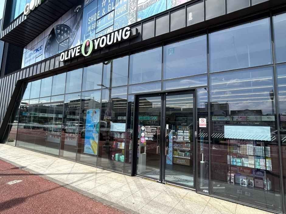 Olive Young – Jeju Araildong Branch [Tax Refund Shop](올리브영 제주아라일동점)