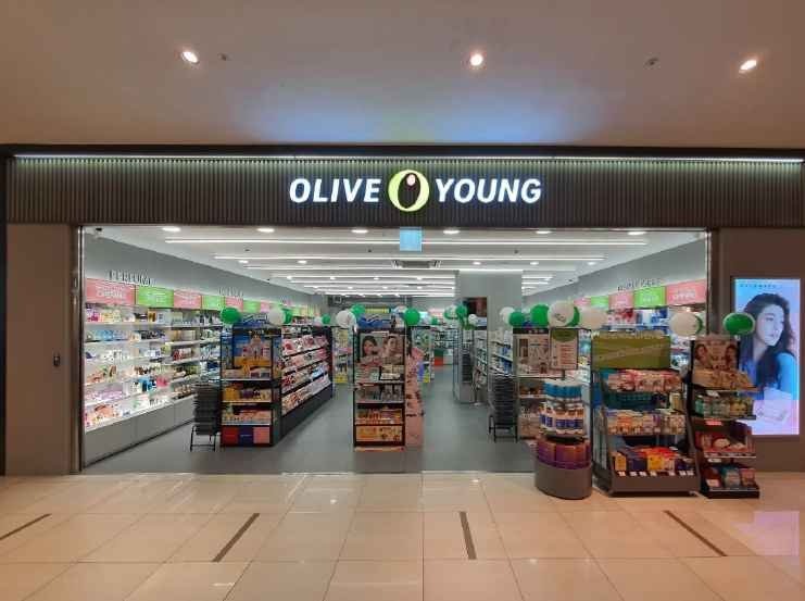 Olive Young – Cheonan Terminal Branch [Tax Refund Shop](올리브영 천안터미널점)