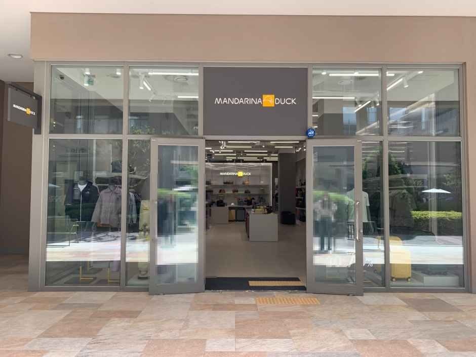 Mandarina Duck – LOTTE Premium Outlets Icheon Branch [Tax Refund Shop](만다리나덕 롯데프리미엄아울렛 이천점)