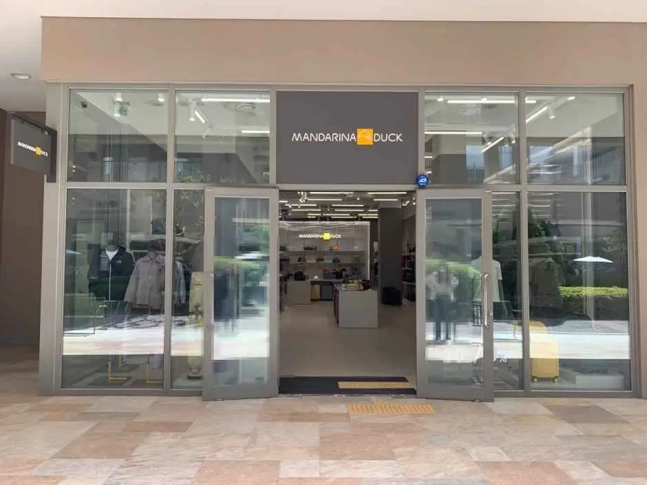 Mandarina Duck – LOTTE Premium Outlets Icheon Branch [Tax Refund Shop](만다리나덕 롯데프리미엄아울렛 이천점)