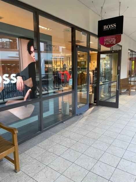 Hugo Boss – Shinsegae Simon Premium Outlets Paju Branch [Tax Refund Shop](휴고보스 신세계사이먼프리미엄아울렛 파주점)