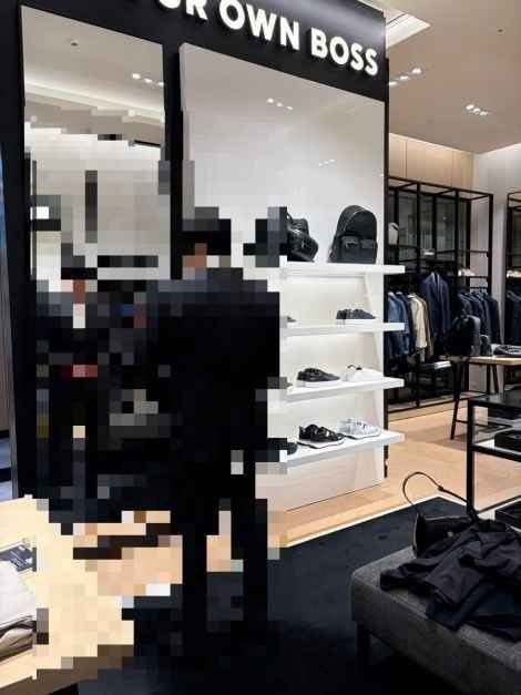 HUGO BOSS – Shinsegae Art & Science Branch [Tax Refund Shop] (휴고보스 대전신세계 Art&Science점)