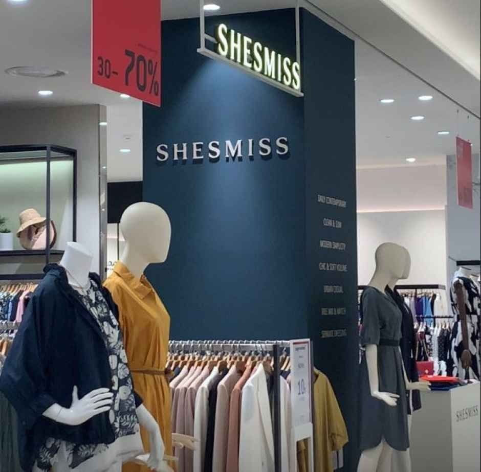 Shesmiss – Hyundai Outlets Daegu Branch [Tax Refund Shop] (쉬즈미스 현대아울렛 대구점)