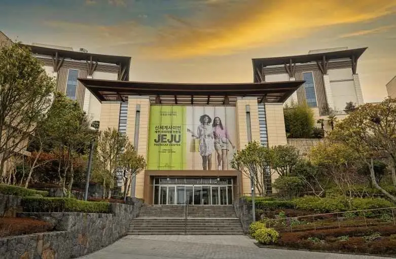 Kuho – Shinsegae Simon Premium Outlets Jeju Branch [Tax Refund Shop](구호 신세계사이먼프리미엄아울렛 제주점)