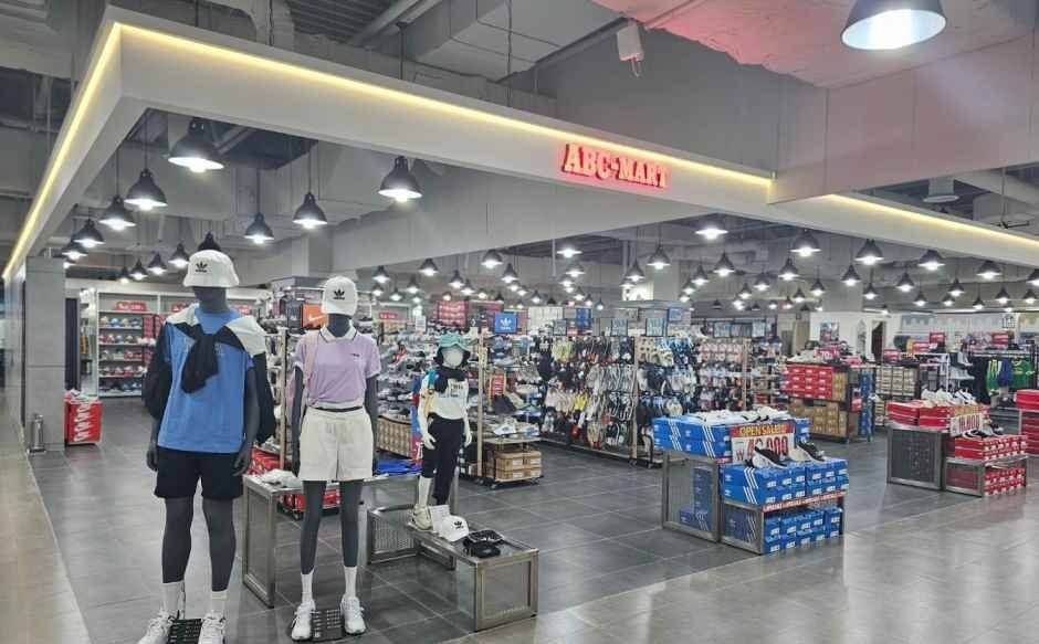 ABC-Mart – LF Square Incheon Branch [Tax Refund Shop] (ABC마트 ST LF스퀘어 인천점)