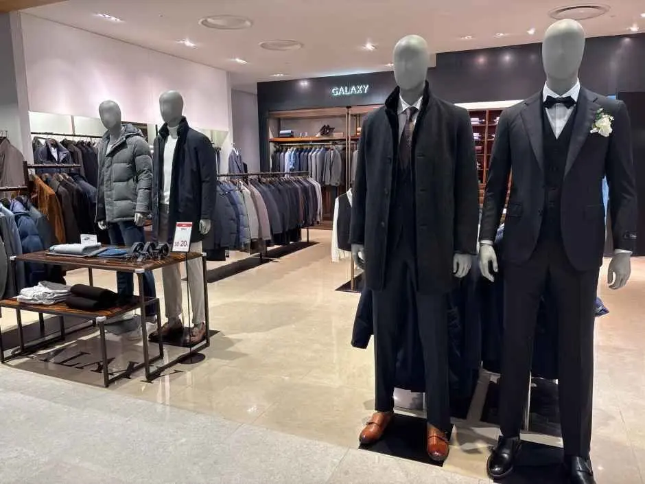 Galaxy – Lotte Department Store Gwangbok Branch [Tax Refund Shop](갤럭시 롯데백화점 광복점)