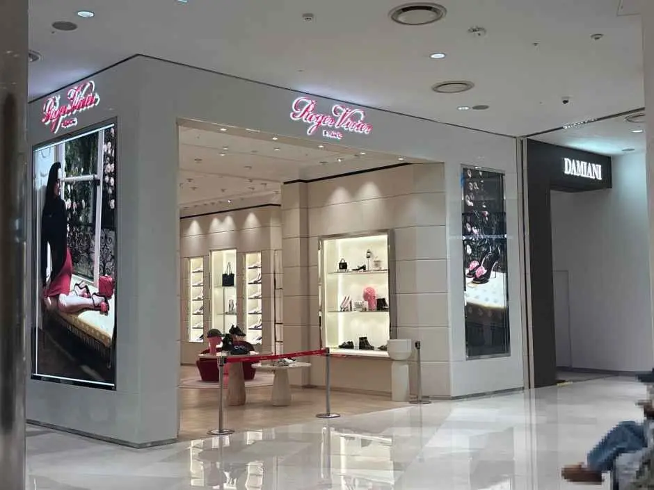 Roger Vivier Shinsegae Department Store Centum City Branch [Tax Refund Shop](로저비비에 신세계백화점 센텀시티점)
