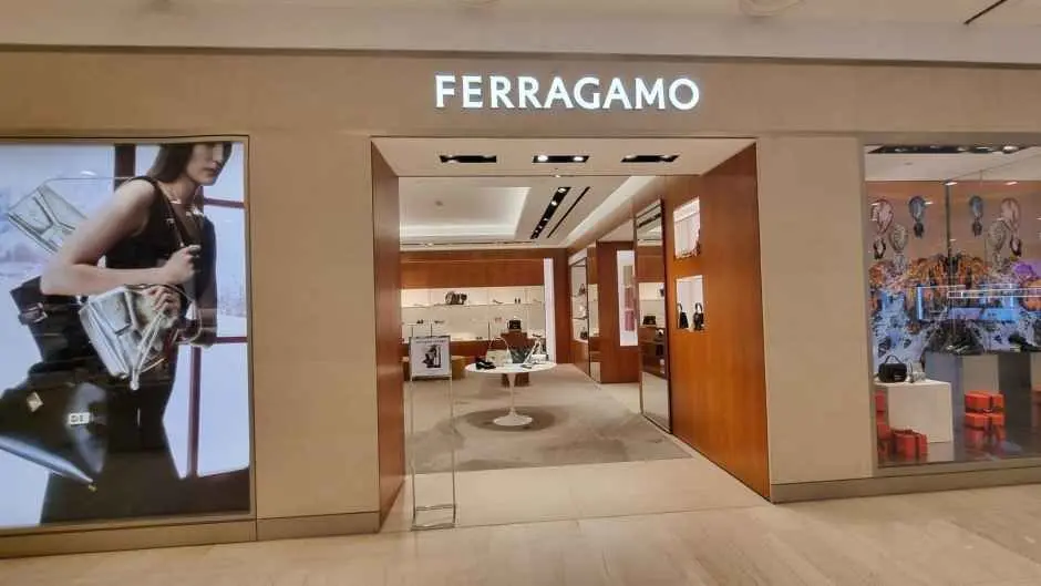 Ferragamo – Hyundai Department Store Ulsan Branch [Tax Refund Shop](페라가모 현대백화점 울산점)