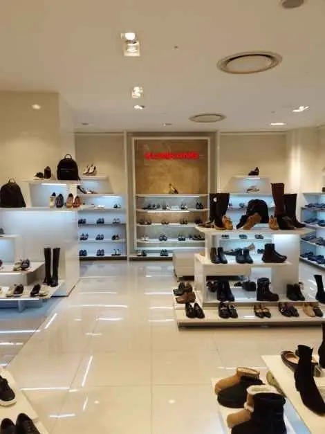 KUMKANG Shoes LOTTE Department Store Centum City Branch [Tax Refund Shop](금강제화 롯데백화점 센텀시티점)