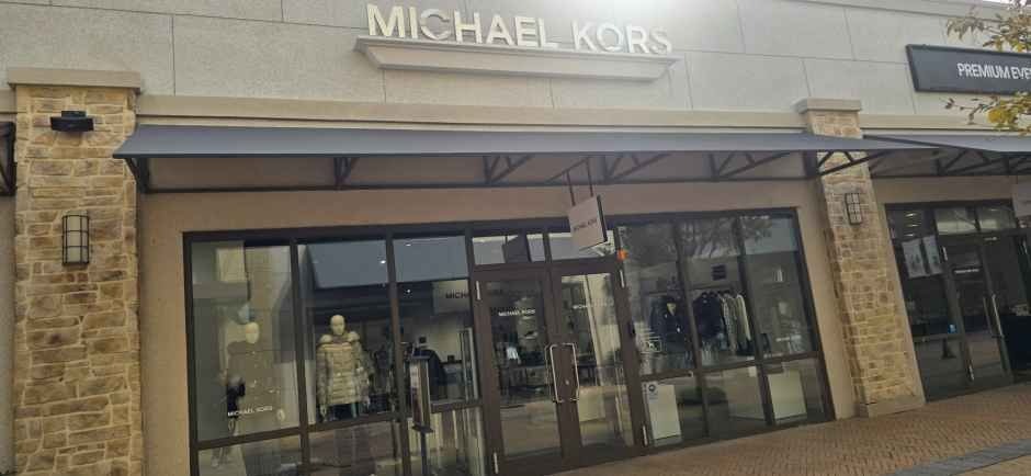 Simone Michael Kors – Shinsegae Simon Premium Outlet Busan Branch [Tax Refund Shop] (마이클코어스 신세계사이먼프리미엄아울렛 부산점)