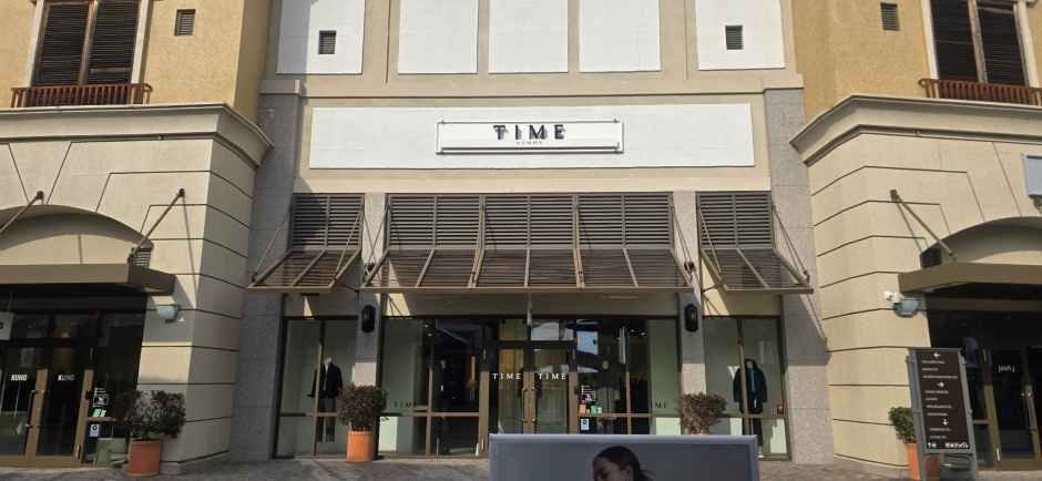 The Handsome Time – Shinsegae Simon Premium Outlet Busan Branch [Tax Refund Shop] (타임 신세계사이먼프리미엄아울렛 부산점)