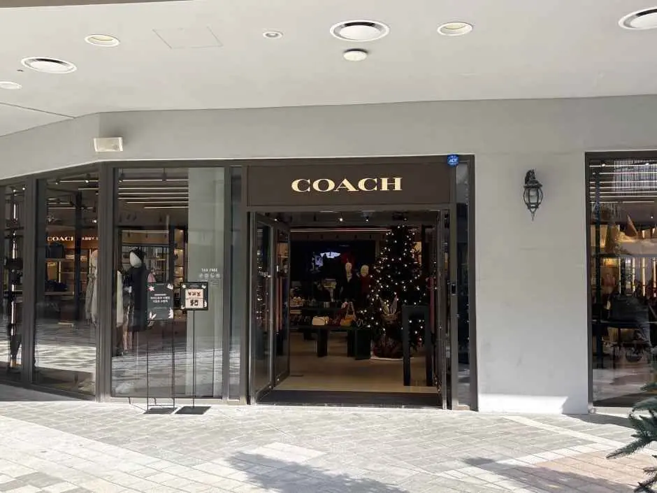 Coach – Lotte Premium Outlets Dongbusan Branch [Tax Refund Shop](코치 롯데프리미엄아울렛 동부산점)