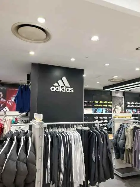Adidas – Lotte Department Store Centum City Branch [Tax Refund Shop] (아디다스 롯데백화점 센텀시티점)