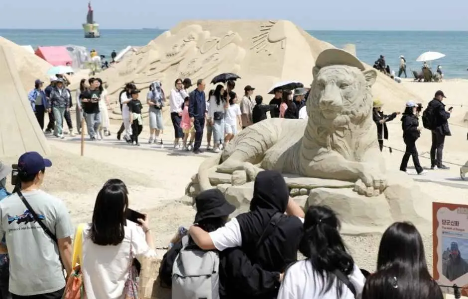 Haeundae Sand Festival (해운대 모래축제)