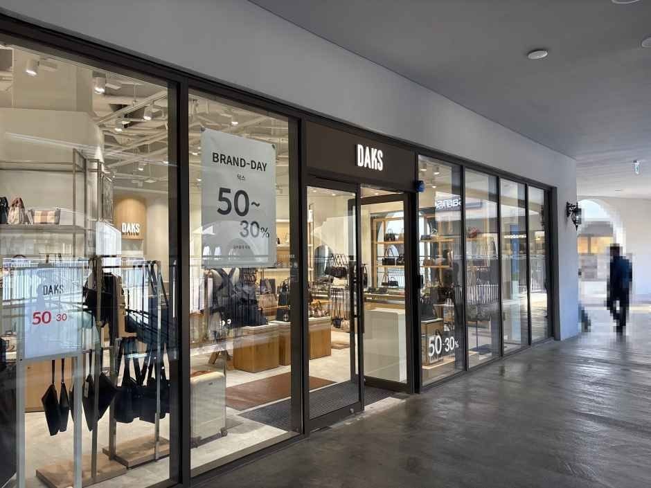 DAKS Handbags LOTTE Premium Outlet Dongbusan Branch [Tax Refund Shop](닥스핸드백 롯데프리미엄아울렛 동부산점)