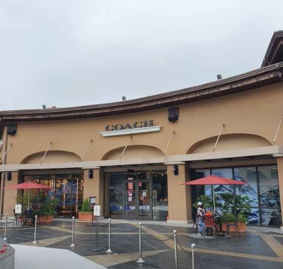 Coach – Shinsegae Simon Premium Outlet Busan Branch [Tax Refund Shop] (코치 신세계사이먼프리미엄아울렛 부산점)