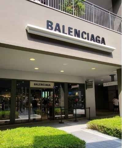Balenciaga – Lotte Premium Outlets Dongbusan Branch [Tax Refund Shop] (발렌시아가 롯데프리미엄아울렛 동부산점)