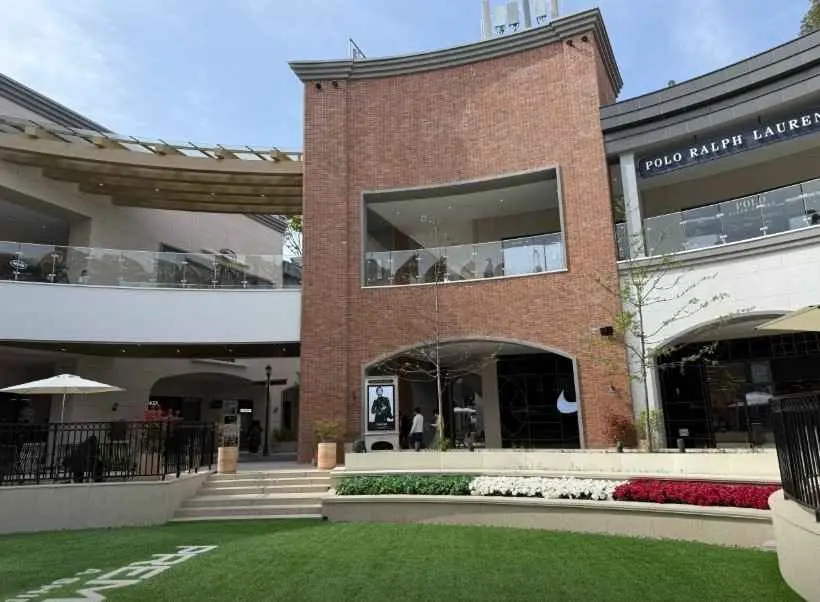 Barbara – Shinsegae Simon Premium Outlet Busan Branch [Tax Refund Shop] (바바라 신세계사이먼프리미엄아울렛 부산점)