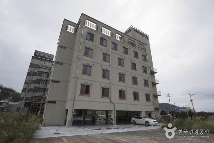 NAROBEACH HOTEL (나로비치호텔)