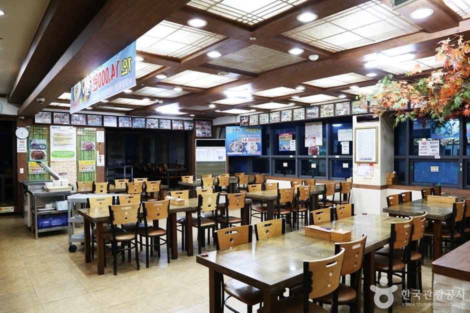 Baekmanseok (백만석)