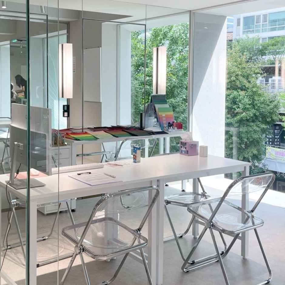Cocory Color Research Institute – Hongdae Branch (코코리색채연구소(홍대점))