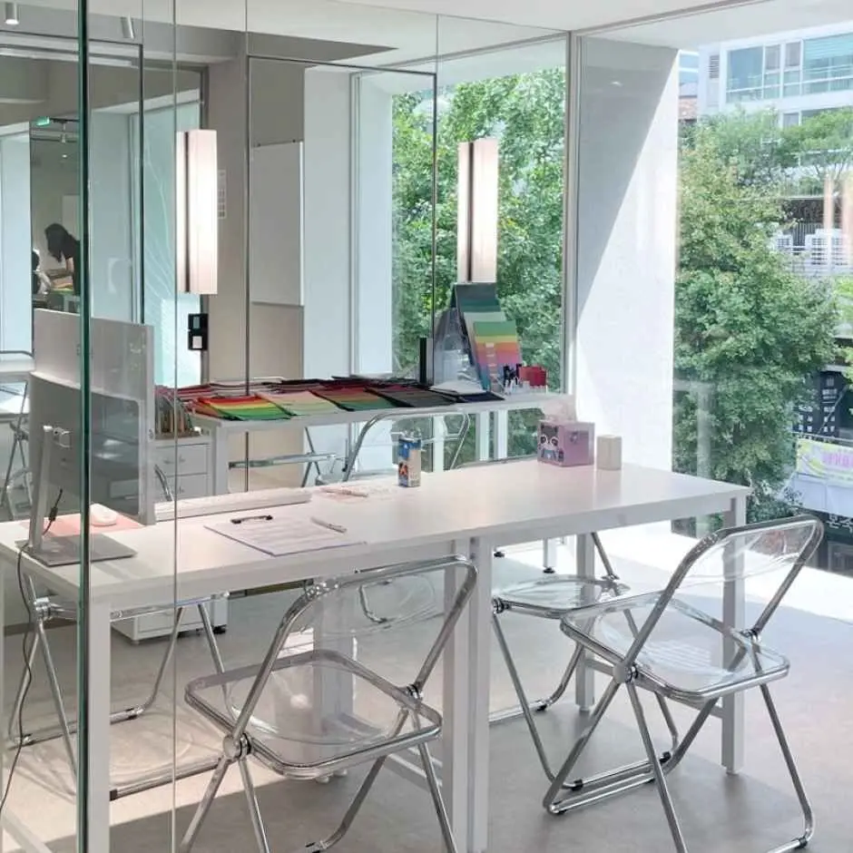Cocory Color Research Institute – Hongdae Branch (코코리색채연구소(홍대점))
