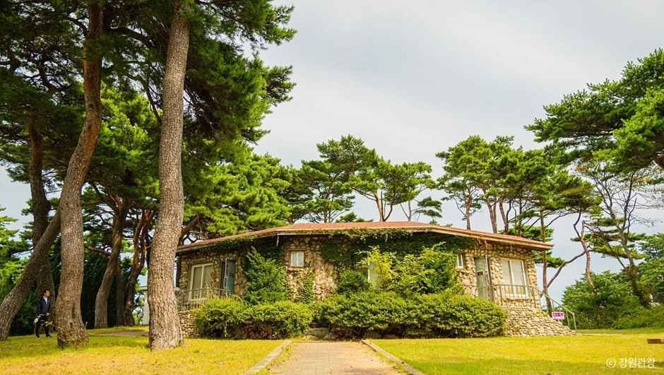 Villa of Lee Ki-poong (이기붕별장)