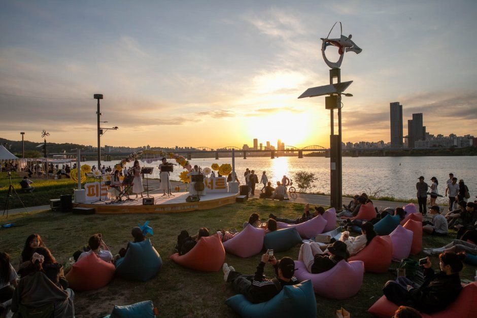 Hangang River Festival (한강페스티벌)